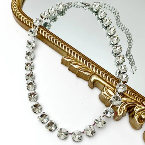 Sorrelli Mara Crystal Statement Necklace Silver Tone Party Bling Prom Cocktail - Picture 3 of 8